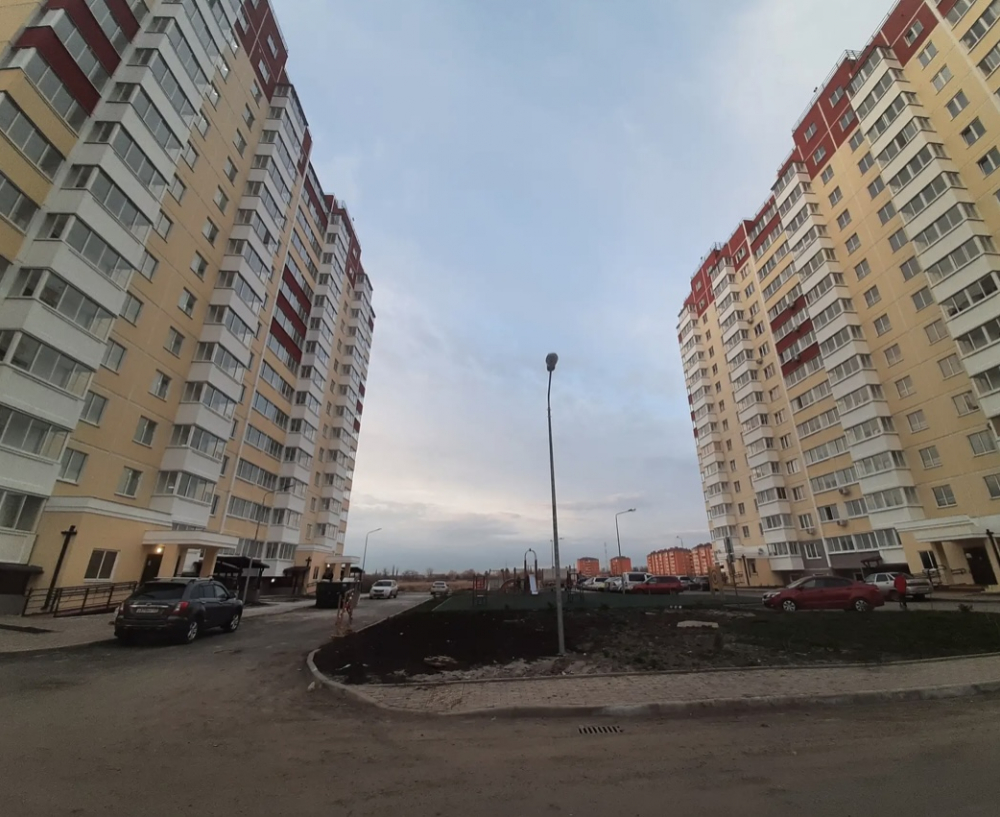 В Краснодаре женщина выпала из окна в новогоднюю ночь В Краснодаре женщина выпала из окна в новогоднюю ночь