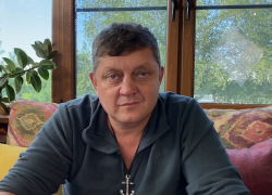 «Любой, кто останется на диване, проголосует за «Единую Россию»!»: 100%-я явка на выборах позволит избежать подтасовок «Любой, кто останется на диване, проголосует за «Единую Россию»!»: 100%-я явка на выборах позволит избежать подтасовок