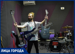 «Родители ожидали чего-то ученого»: как магистр физики Роман Куляба создал музыкальный бизнес «Родители ожидали чего-то ученого»: как магистр физики Роман Куляба создал музыкальный бизнес