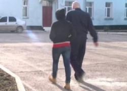 В Краснодаре полицейские задержали сбежавшую 17-летнюю девушку из Башкирии В Краснодаре полицейские задержали сбежавшую 17-летнюю девушку из Башкирии