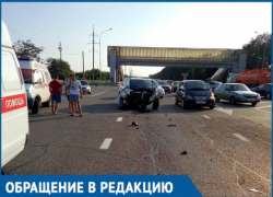 Пьяный водитель протаранил машину под Краснодаром, а потом сказал, что это не он Пьяный водитель протаранил машину под Краснодаром, а потом сказал, что это не он