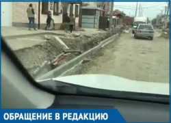 На Уссурийской в Краснодаре бордюр установили ниже уровня дороги На Уссурийской в Краснодаре бордюр установили ниже уровня дороги