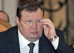 Помощница полпреда заявила, что в нацпарк Сочи Устинов "своих" не продвигал Помощница полпреда заявила, что в нацпарк Сочи Устинов "своих" не продвигал