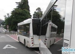 В Сочи произошла авария с участием двух пассажирских автобусов В Сочи произошла авария с участием двух пассажирских автобусов