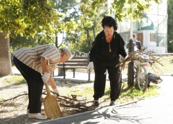 В Краснодаре прошел городской субботник В Краснодаре прошел городской субботник
