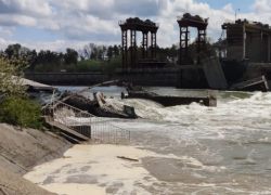 Появилось видео крушения Федоровского гидроузла под Краснодаром Появилось видео крушения Федоровского гидроузла под Краснодаром