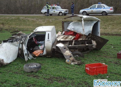 На трассе «Краснодар-Ейск» опрокинулся автомобиль: один пострадавший На трассе «Краснодар-Ейск» опрокинулся автомобиль: один пострадавший