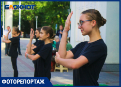 Молодежь Краснодара развлекли танцами, играми и оружием Молодежь Краснодара развлекли танцами, играми и оружием