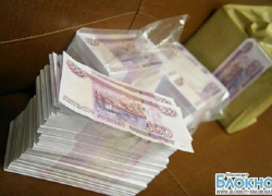 В Адыгее отец заставлял своего несовершеннолетнего сына делать поддельные купюры В Адыгее отец заставлял своего несовершеннолетнего сына делать поддельные купюры