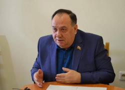 Депутат Заксобрания Кубани Кравченко вернул государству деньги, которые незаконно получила его дочь Депутат Заксобрания Кубани Кравченко вернул государству деньги, которые незаконно получила его дочь