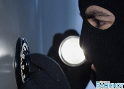 Волгоградский горе-вор пытался сбежать вместе с железным сейфом Волгоградский горе-вор пытался сбежать вместе с железным сейфом