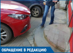 Тротуары в Краснодаре для машин, пешеходам там не место Тротуары в Краснодаре для машин, пешеходам там не место