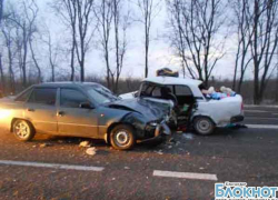 Авария на автодороге «Кавказ» на Кубани: 4 пострадавших Авария на автодороге «Кавказ» на Кубани: 4 пострадавших