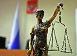 Пьяный мужчина изрезал ножом бывшую жену и тещу на Кубани Пьяный мужчина изрезал ножом бывшую жену и тещу на Кубани