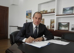Сергей Ласунов вновь занял кресло главы Мостовского района Сергей Ласунов вновь занял кресло главы Мостовского района