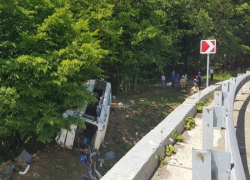 Число жертв с автобусом на Кубани возросло до двух человек Число жертв с автобусом на Кубани возросло до двух человек