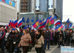В Краснодаре прошел масштабный митинг в поддержку населения Крыма В Краснодаре прошел масштабный митинг в поддержку населения Крыма