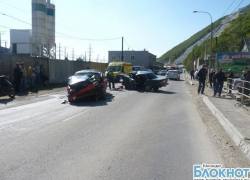 В Краснодарском крае в аварии травмированы четыре человека В Краснодарском крае в аварии травмированы четыре человека
