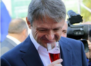 Депутаты массово выступают за увольнение «назначенца» Александра Ткачева экс-главы Краснодарского края Депутаты массово выступают за увольнение «назначенца» Александра Ткачева экс-главы Краснодарского края