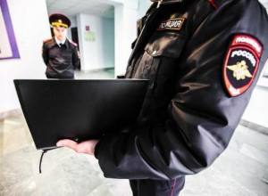 Мужчину подозревают в насилии малолетней дочери в Сочи Мужчину подозревают в насилии малолетней дочери в Сочи
