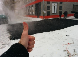 «В снег асфальт ложится лучше» - жители о ремонте дорог в Краснодарском крае «В снег асфальт ложится лучше» - жители о ремонте дорог в Краснодарском крае