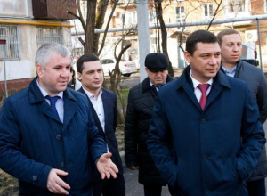 Удачно разменяла гаражи на детские площадки администрация Краснодара Удачно разменяла гаражи на детские площадки администрация Краснодара