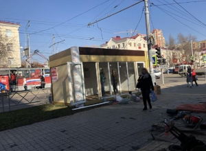 «С юбилеем»: 15 лет исполнилось павильонам Краснодара и разрешениям на них «С юбилеем»: 15 лет исполнилось павильонам Краснодара и разрешениям на них