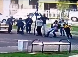 В деле об избиении подростка на детской площадке в Краснодаре появился еще один потерпевший, расследование передано в СК В деле об избиении подростка на детской площадке в Краснодаре появился еще один потерпевший, расследование передано в СК