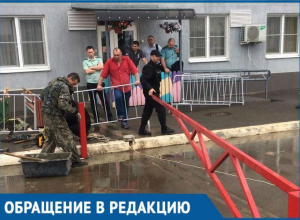 Война за придомовую территорию в Краснодаре с семьей экс-мэра Анапы продолжается Война за придомовую территорию в Краснодаре с семьей экс-мэра Анапы продолжается