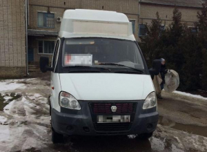 В Новокубанске водитель маршрутки сбил на перекрестке женщину с грудным ребенком В Новокубанске водитель маршрутки сбил на перекрестке женщину с грудным ребенком