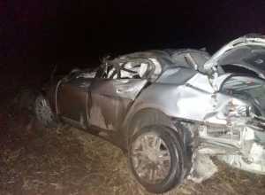 На Кубани перевернулась машина с пассажирами, погибли двое На Кубани перевернулась машина с пассажирами, погибли двое