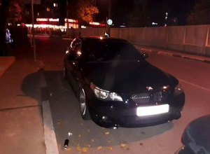 В Сочи водитель «БМВ» снес на переходе коляску с годовалым ребенком В Сочи водитель «БМВ» снес на переходе коляску с годовалым ребенком