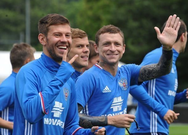 Федор Смолов назвал суд над хавбеком «Краснодара» показательной поркой Федор Смолов назвал суд над хавбеком «Краснодара» показательной поркой