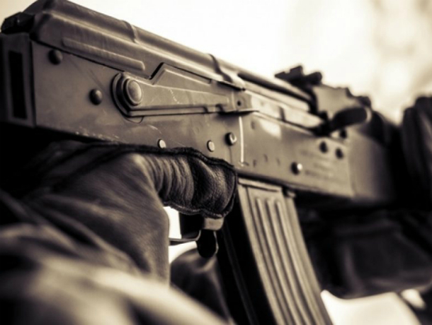 Из-за словесной перепалки житель Абхазии расстрелял сочинца из автомата «Калашникова» Из-за словесной перепалки житель Абхазии расстрелял сочинца из автомата «Калашникова»