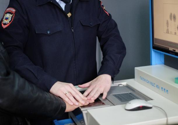 Протаранившего шесть машин пьяного угонщика задержали в Краснодаре Протаранившего шесть машин пьяного угонщика задержали в Краснодаре