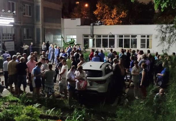 При пожаре в наркодиспансере в Краснодаре эвакуировали 10 человек При пожаре в наркодиспансере в Краснодаре эвакуировали 10 человек