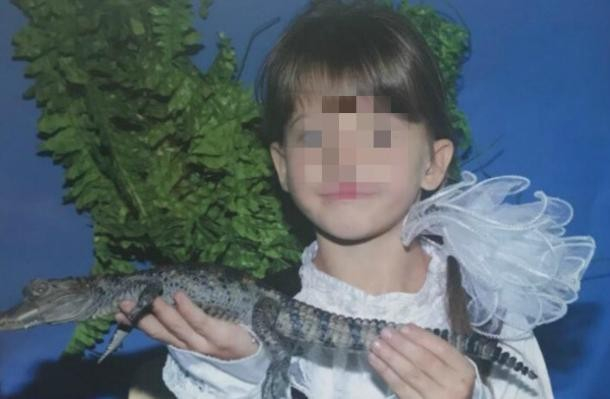 Упавшая в яму туалета школьница доставлена в Краснодар с травмой мозга Упавшая в яму туалета школьница доставлена в Краснодар с травмой мозга