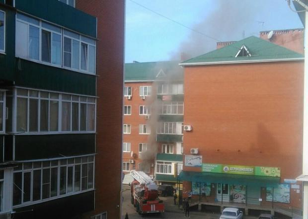 В Краснодаре горели цокольные помещения многоэтажки В Краснодаре горели цокольные помещения многоэтажки