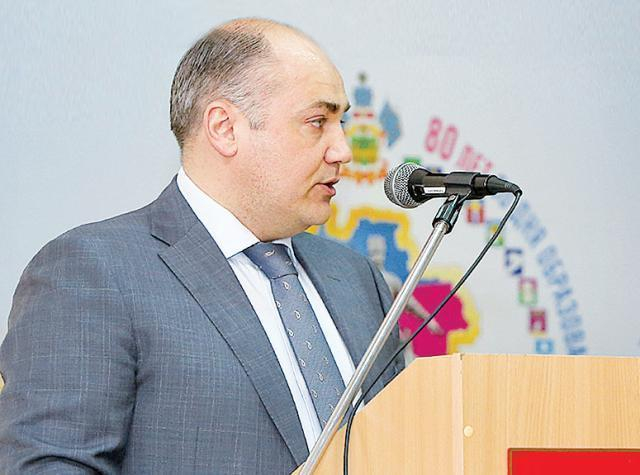 Депутатов Тимашевского района все устраивает: они оставили Житлова в должности главы Депутатов Тимашевского района все устраивает: они оставили Житлова в должности главы