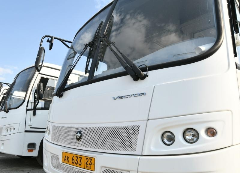 В Краснодаре автобусы стали передвигаться быстрее по спецполосе на Северной В Краснодаре автобусы стали передвигаться быстрее по спецполосе на Северной