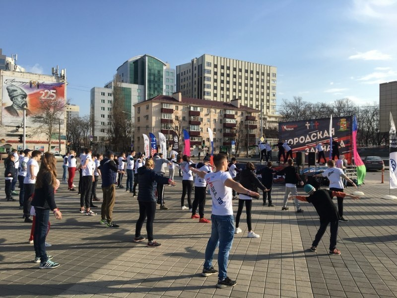 В воскресное утро на Театральной площади Краснодара проведут общегородскую зарядку В воскресное утро на Театральной площади Краснодара проведут общегородскую зарядку