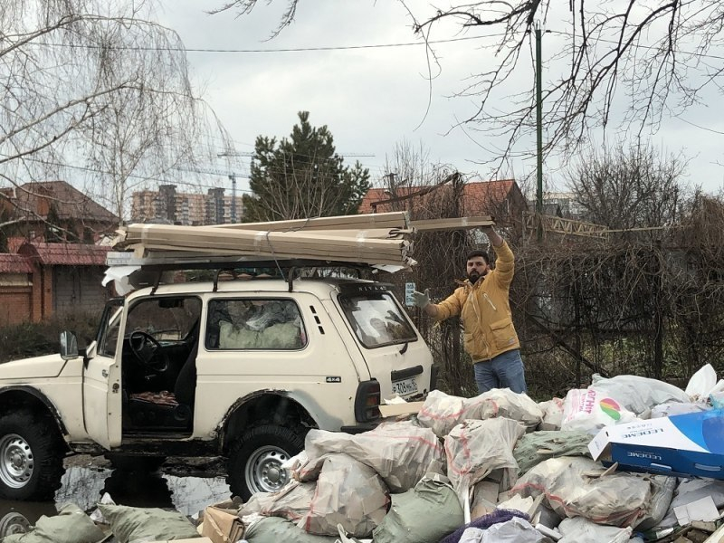 Жителя Краснодара накажут за выкидывание мусора Жителя Краснодара накажут за выкидывание мусора