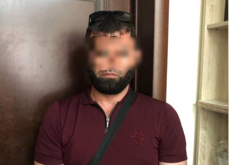 Выстрелившим в краснодарца за просьбу не шуметь ночью оказался 35-летний житель Чечни Выстрелившим в краснодарца за просьбу не шуметь ночью оказался 35-летний житель Чечни