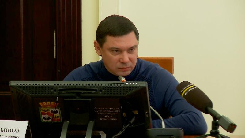 Мэр Краснодара попросил застройщиков убрать снег в городе Мэр Краснодара попросил застройщиков убрать снег в городе