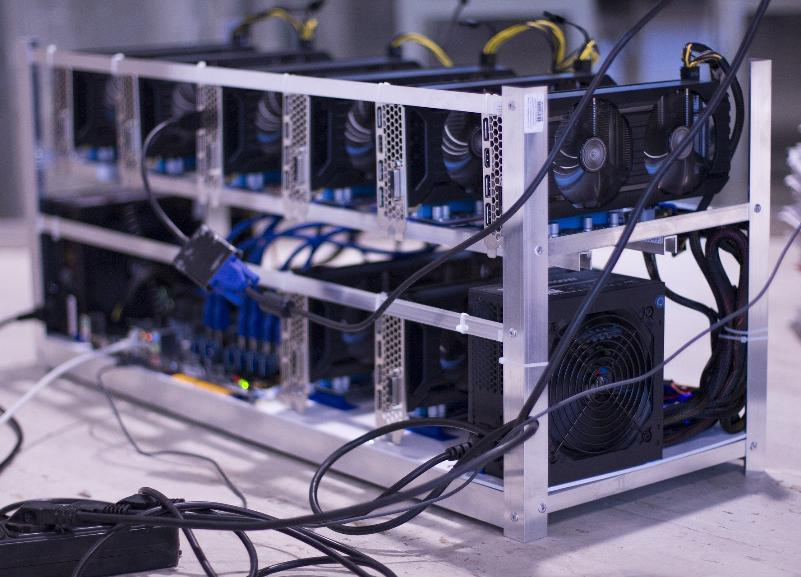 Биткоины рулят: краснодарец продал аккумулятор под видом майнинговой фермы Биткоины рулят: краснодарец продал аккумулятор под видом майнинговой фермы