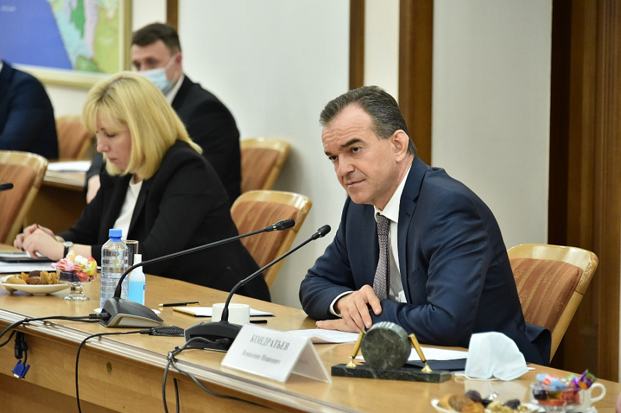 «Мы не перестаем восхищаться вашим талантом и силой», — губернатор Кубани о женщинах «Мы не перестаем восхищаться вашим талантом и силой», — губернатор Кубани о женщинах