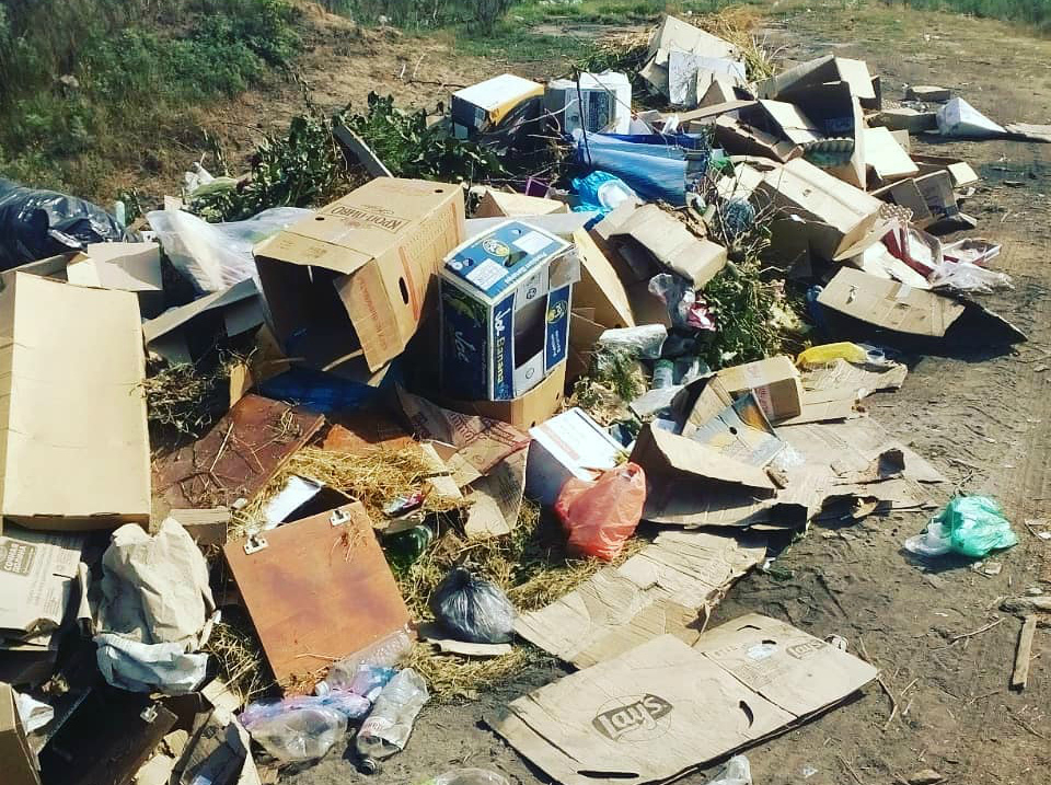 В курортном поселке Краснодарского края обнаружена незаконная свалка В курортном поселке Краснодарского края обнаружена незаконная свалка