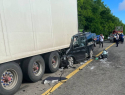 В Краснодарском крае в ДТП с грузовиком погибла семья из трех человек
