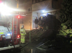 В Краснодаре в результате пожара в многоэтажном доме пострадал мужчина