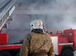 В Краснодаре утренний пожар в девятиэтажке на Уральской унес жизнь пенсионера